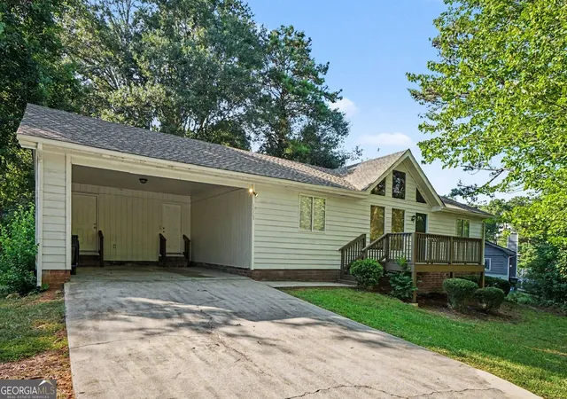 Photo 1 of Sale Pending at 3503 Warwick Wy, Snellville, GA 30039 | MLS# 10834141 | Listing updated on 2026-08-31