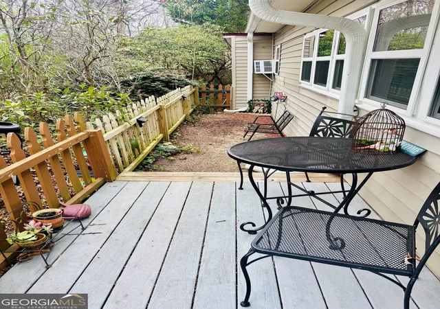 5th image of 1215 Mountain Shadows Dr, Cleveland, GA 30528 | MLS# 10723469