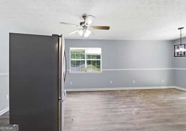 Photo 3 of Single family home for sale at 124 Julie Ln, Stockbridge, GA 30281 | MLS# 10809833 | Listing updated on 2026-09-23