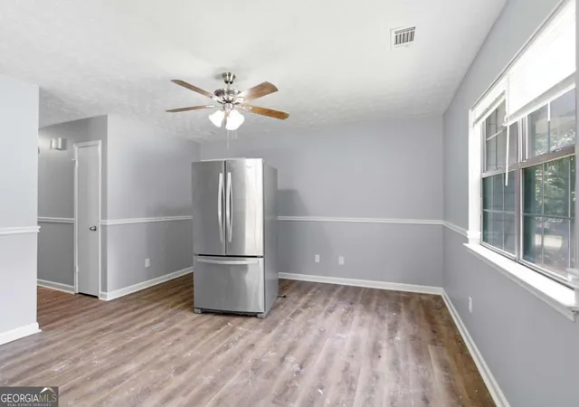 Photo 4 of Single family home for sale at 124 Julie Ln, Stockbridge, GA 30281 | MLS# 10809833 | Listing updated on 2026-09-23