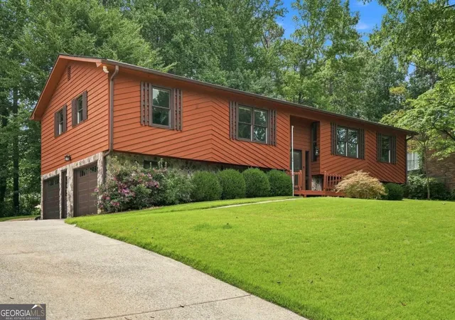Photo 1 of Single family home for sale at 2448 Annandale Dr, Marietta, GA 30066 | MLS# 10811560 | Listing updated on 2026-09-11