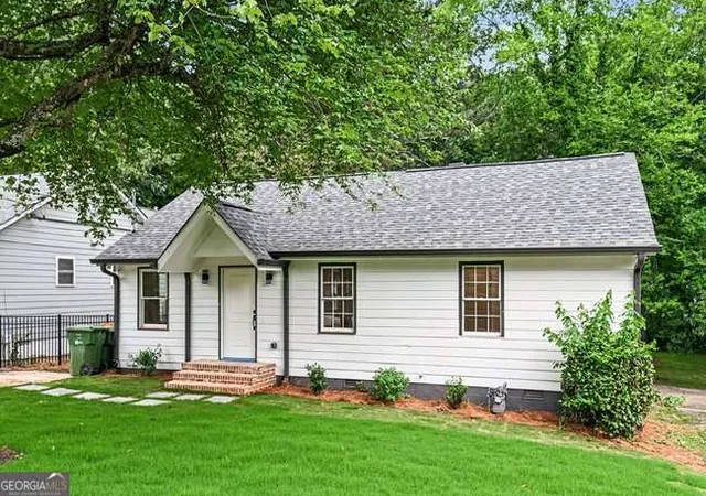 Photo 2 of Sale Pending at 987 Lawton St Sw, Atlanta, GA 30310 | MLS# 10780842 | Listing updated on 2026-09-08