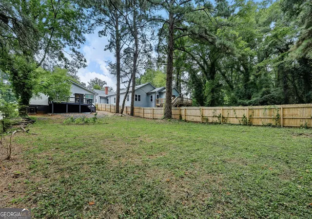 Photo 3 of Sale Pending at 987 Lawton St Sw, Atlanta, GA 30310 | MLS# 10780842 | Listing updated on 2026-09-08