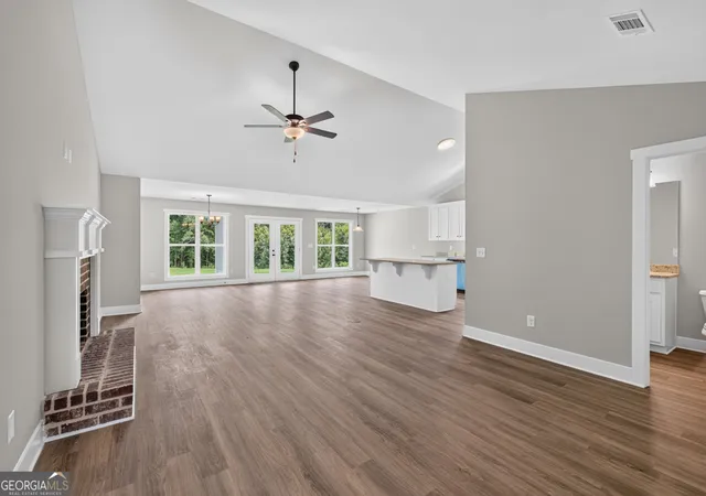 Photo 4 of Sale Pending at 61 Altamaha Dr #13, Jefferson, GA 30549 | MLS# 10771678 | Listing updated on 2026-09-26