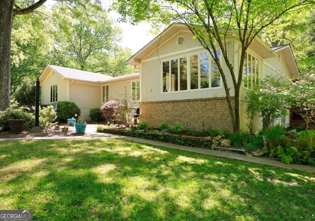 2nd image of 8277 Buchanan Hwy, Dallas, GA 30157 | MLS# 10736111