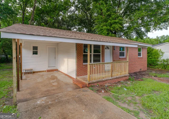 Photo 2 of Single family home for sale at 1102 Green St, Warner Robins, GA 31093 | MLS# 10834336 | Listing updated on 2026-09-10