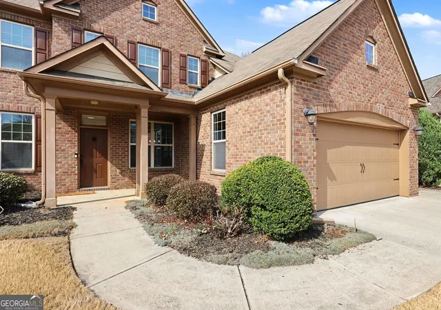 Photo 3 of Sale Pending at 6645 Bentley Ridge Dr, Cumming, GA 30040 | MLS# 10700569 | Listing updated on 2026-08-24