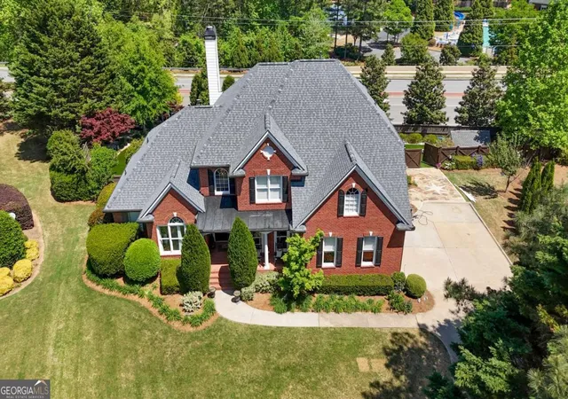 Photo 3 of Single family home for sale at 5320 Brookglen Ct, Cumming, GA 30040 | MLS# 10736031 | Listing updated on 2026-07-17
