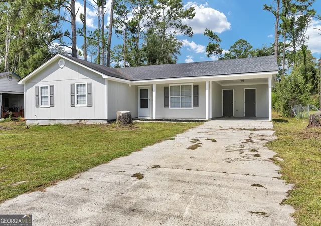 Photo 3 of Single family home for sale at 1414 Baymeadows Dr, Valdosta, GA 31601 | MLS# 10835251 | Listing updated on 2026-09-11
