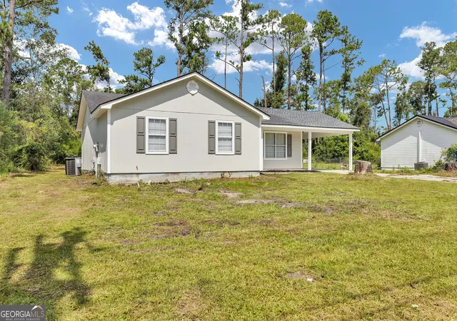 Photo 3 of Single family home for sale at 1414 Baymeadows Dr, Valdosta, GA 31601 | MLS# 10835251 | Listing updated on 2026-09-11
