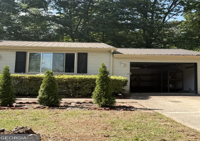 Photo 2 of Sale Pending at 4197 Hopkins Lake Dr, Duluth, GA 30096 | MLS# 10764793 | Listing updated on 2026-05-19