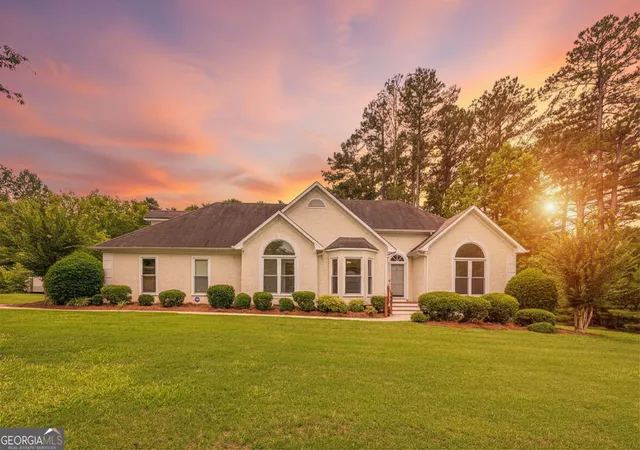 2nd image of 155 Noble Forest Dr, Fayetteville, GA 30215 | MLS# 10790360