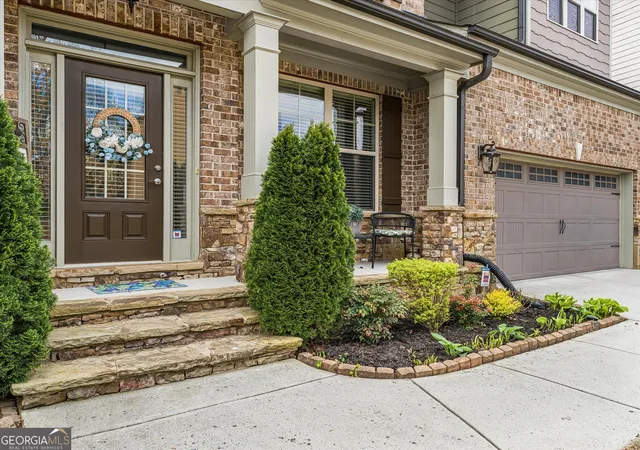 Photo 3 of Single family home for sale at 2297 Roberts View Trl, Buford, GA 30519 | MLS# 10834669 | Listing updated on 2026-08-31