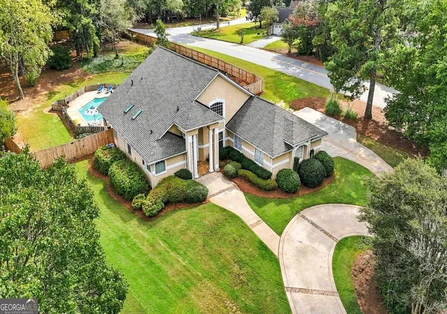 Photo 1 of Single family home for sale at 20 Parkgate Ln, Peachtree City, GA 30269 | MLS# 10870518 | Listing updated on 2026-10-29