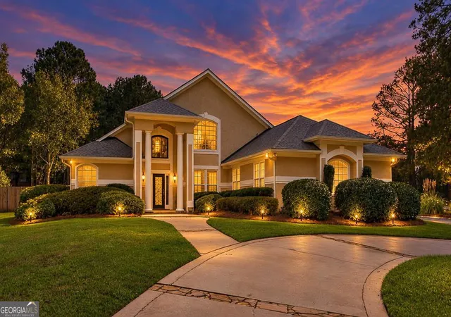 Photo 2 of Single family home for sale at 20 Parkgate Ln, Peachtree City, GA 30269 | MLS# 10870518 | Listing updated on 2026-10-29