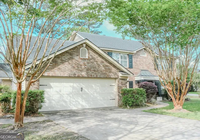 Photo 3 of Sale Pending at 82 Golden Grv Ln, Richmond Hill, GA 31324 | MLS# 10725998 | Listing updated on 2026-08-10