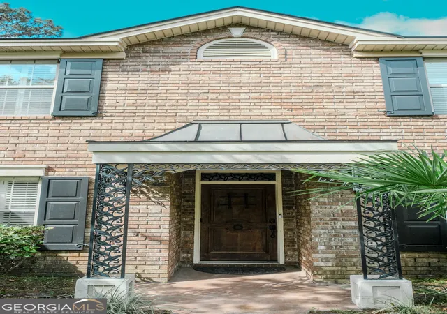 Photo 3 of Sale Pending at 82 Golden Grv Ln, Richmond Hill, GA 31324 | MLS# 10725998 | Listing updated on 2026-08-10