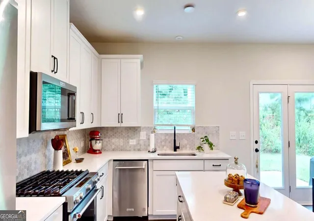 Photo 2 of Single family home for sale at 24 Dovecrest Way, Acworth, GA 30101 | MLS# 10809709 | Listing updated on 2026-09-15