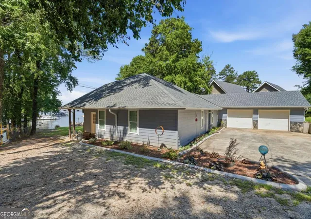 Photo 3 of Sale Pending at 112 Cannon Point Rd Se, Milledgeville, GA 31061 | MLS# 10780854 | Listing updated on 2026-10-02