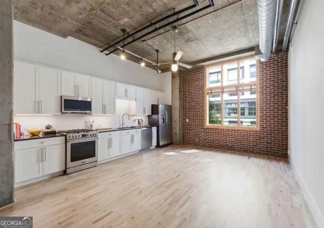 Photo 1 of Condo for sale at 660 Glen Iris Dr Ne #208, Atlanta, GA 30308 | MLS# 10826630 | Listing updated on 2026-09-22