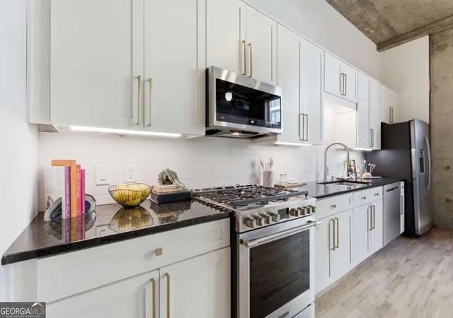 Photo 2 of Condo for sale at 660 Glen Iris Dr Ne #208, Atlanta, GA 30308 | MLS# 10826630 | Listing updated on 2026-09-22
