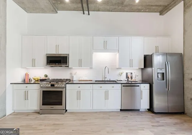 Photo 3 of Condo for sale at 660 Glen Iris Dr Ne #208, Atlanta, GA 30308 | MLS# 10826630 | Listing updated on 2026-09-22