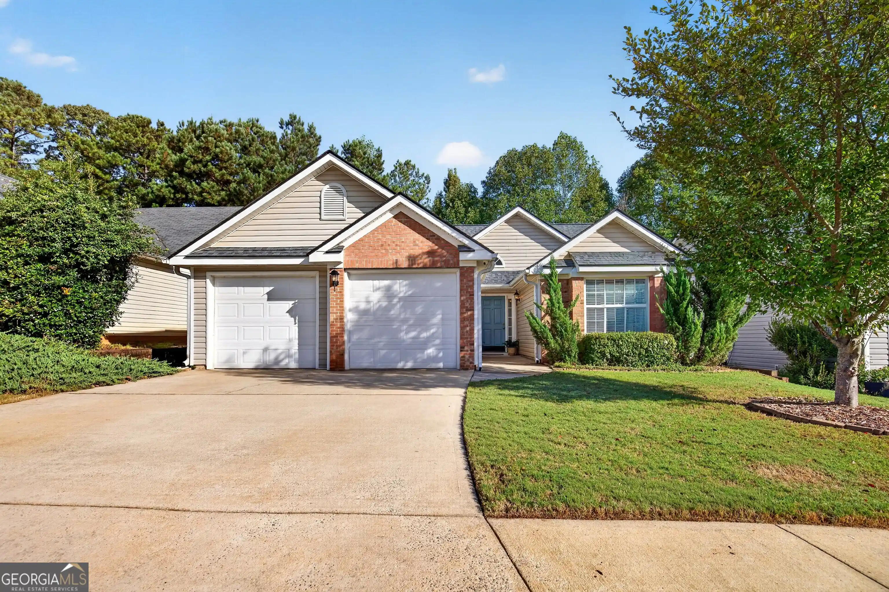 Single family home for sale at 115 Hunterian Pl, Newnan, GA 30265 | MLS# 10870068