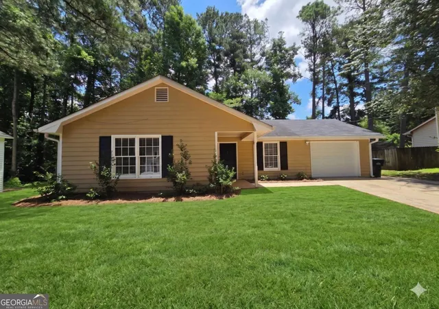 Photo 3 of Sale Pending at 5552 Shawnee Trl, Norcross, GA 30071 | MLS# 10792469 | Listing updated on 2026-08-09