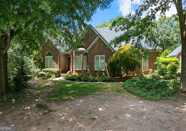 Photo 3 of Single family home for sale at 100 Moonview Pl, Fayetteville, GA 30215 | MLS# 10795048 | Listing updated on 2026-07-18