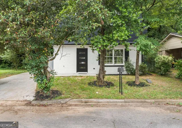 2nd image of 105 Elizabeth St, Cartersville, GA 30120 | MLS# 10795702