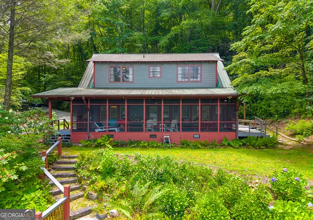 2nd image of 817 E Wildcat Rd, Clarkesville, GA 30523 | MLS# 10811469