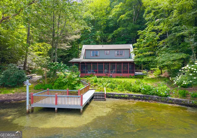3rd image of 817 E Wildcat Rd, Clarkesville, GA 30523 | MLS# 10811469