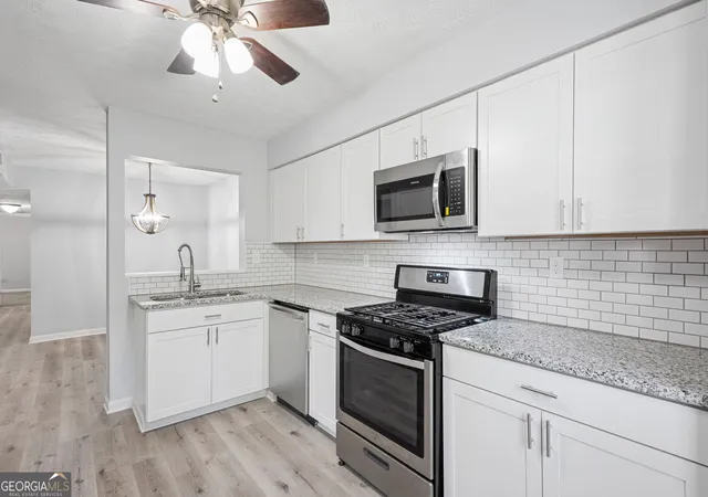 1st image of 6430 Oakleaf Wy, Morrow, GA 30260 | MLS# 10738073