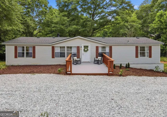 1st image of 1203 Lanier Rd, Pendergrass, GA 30567 | MLS# 10777156