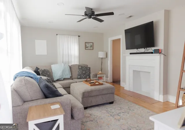 Photo 3 of Sale Pending at 720 Charlton St NW, Rome, GA 30165 | MLS# 10662974 | Listing updated on 2026-01-31