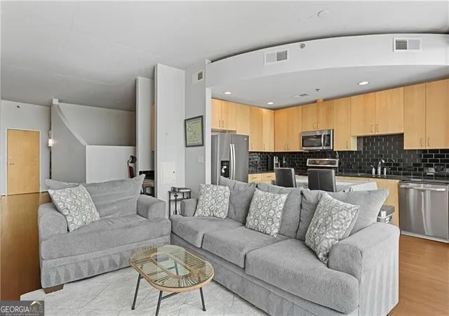 2nd image of 361 17th St Nw #2115, Atlanta, GA 30363 | MLS# 10754100