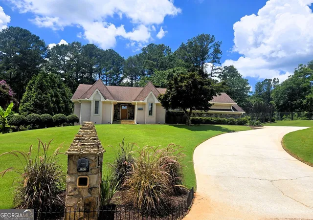 Photo 3 of Single family home for sale at 1321 N Brandy Shls Se, Conyers, GA 30013 | MLS# 10820011 | Listing updated on 2026-09-26