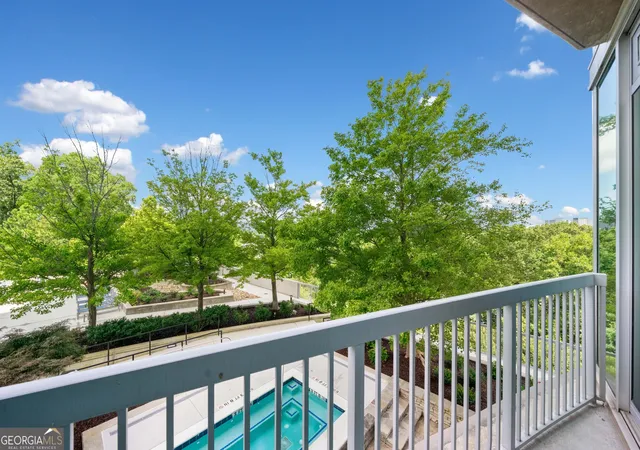 Photo 3 of Condo for sale at 3300 Windy Ridge Pkwy Se #621, Atlanta, GA 30339 | MLS# 10833050 | Listing updated on 2026-09-23