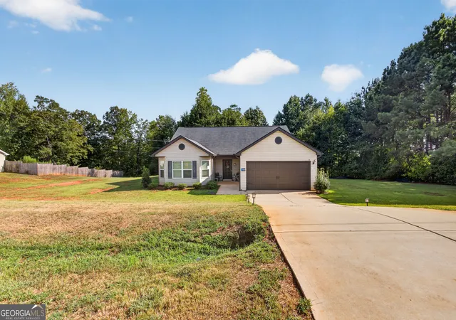 Single family home for sale at 500 Heath Dr, Thomaston, GA 30286 | MLS# 10834532