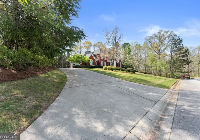 4th image of 2520 Heritage Ct, Buford, GA 30518 | MLS# 10727611