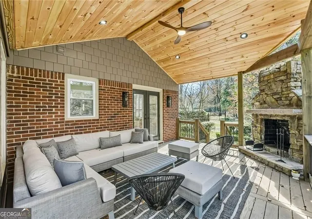 Photo 3 of Single family home for sale at 663 Amsterdam Ave Ne, Atlanta, GA 30306 | MLS# 10809882 | Listing updated on 2026-09-11