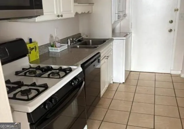 Listing Photo 2 - Condo for sale in building located at 215 Piedmont Ave Ne, Atlanta, GA 30308 - Unit #APT 1103