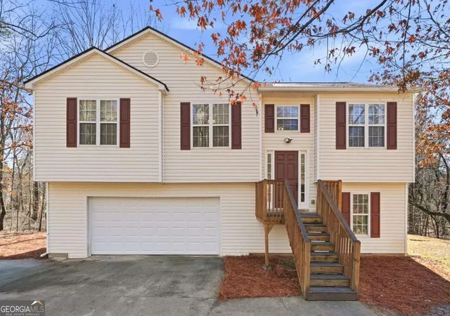 Photo 1 of Single family home for sale at 8675 Bayhill Dr, Gainesville, GA 30506 | MLS# 10693609 | Listing updated on 2026-09-12