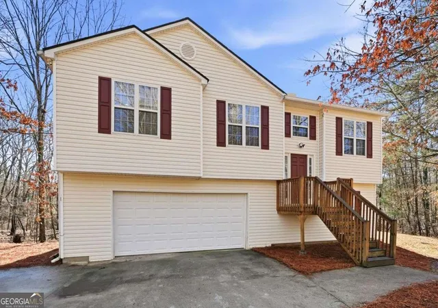 Homes for sale in Gainesville, GA | 8675 Bayhill Dr, Gainesville, GA 30506 | MLS# 10693609