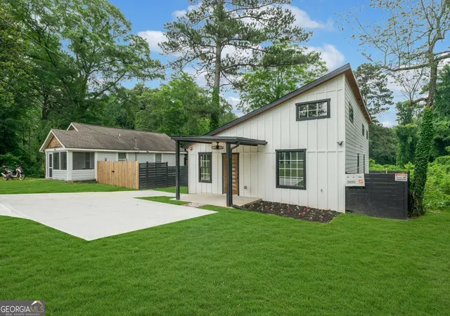 1st image of 2822 Waters Rd Sw, Atlanta, GA 30354 | MLS# 10684209