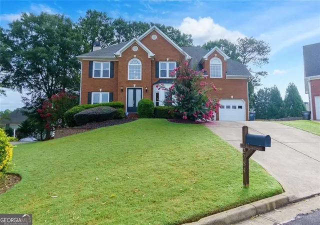 Photo 2 of Single family home for sale at 2784 Achillea Way Sw, Marietta, GA 30064 | MLS# 10802128 | Listing updated on 2026-08-20
