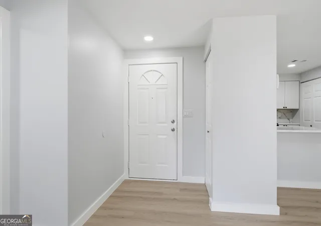 Photo 3 of Townhouse for sale at 6355 Wedgeview Ct, Tucker, GA 30084 | MLS# 10831905 | Listing updated on 2026-10-09