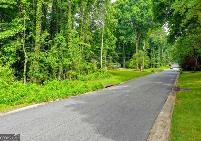Homes for sale in Snellville, GA | 1389 Branchwood Dr, Snellville, GA 30078 | MLS# 10790319