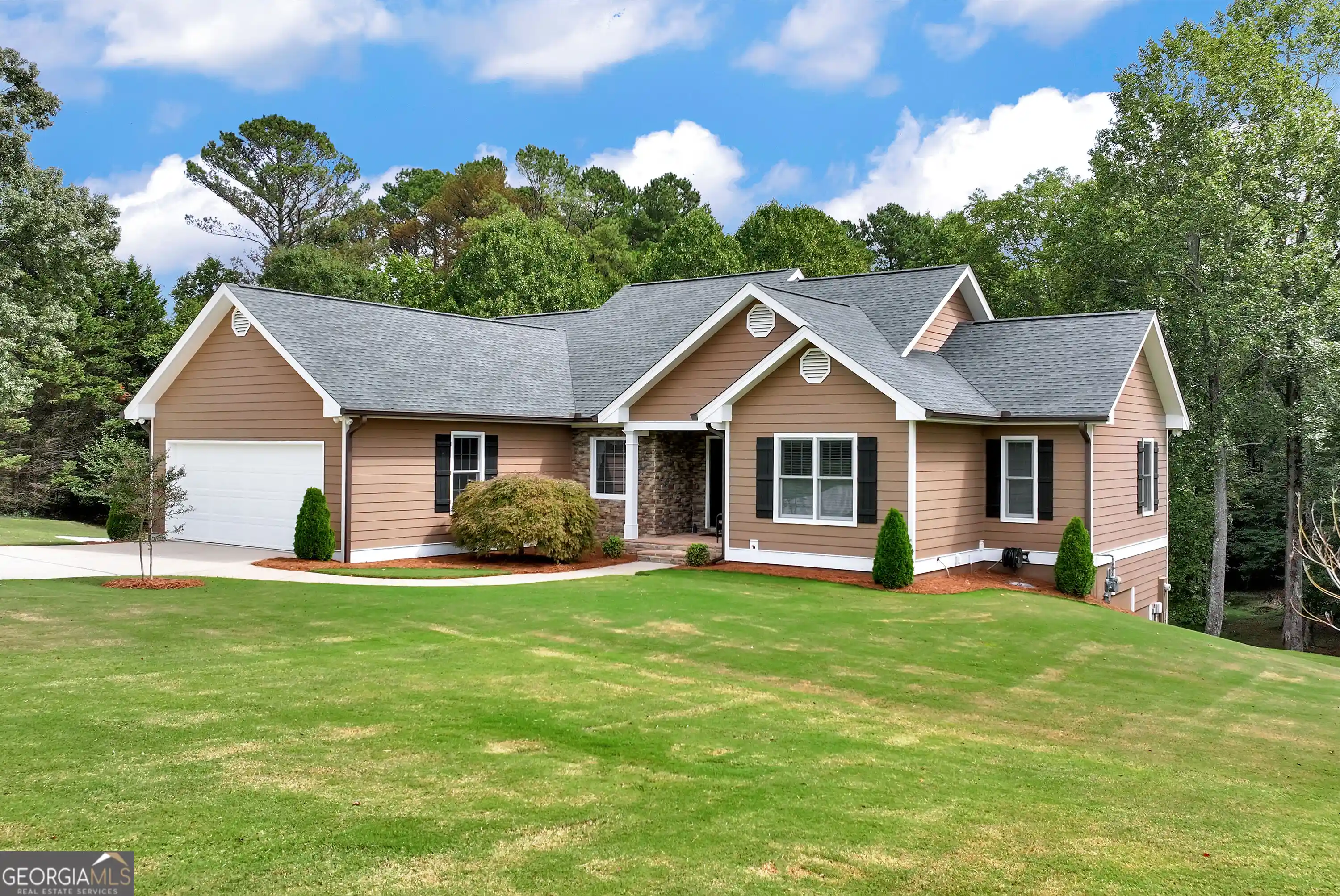 Photo 1 of Single family home for sale at 4980 Hopewell Rd, Cumming, GA 30028 | MLS# 10853833 | Listing updated on 2026-10-10