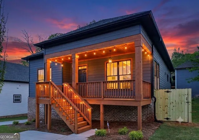 Photo 2 of Single family home for sale at 682 Shelton Ave Sw, Atlanta, GA 30310 | MLS# 10796535 | Listing updated on 2026-08-01